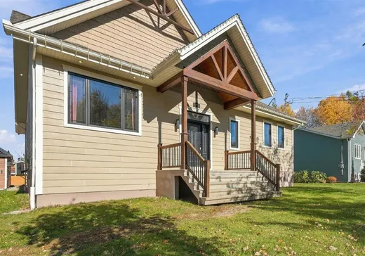 Maison à vendre - 27 Rue du Boisé, Massueville, J0G 1K0