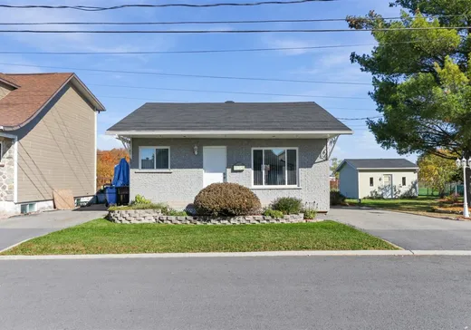 Maison à vendre - 35 Rue Purvis, Salaberry-de-Valleyfield, J6S 2B9