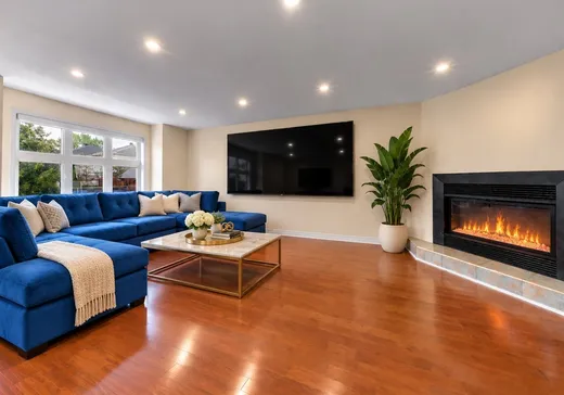 Maison à vendre - 4651 Rue Guénette, Laval (Chomedey), H7T 2H2