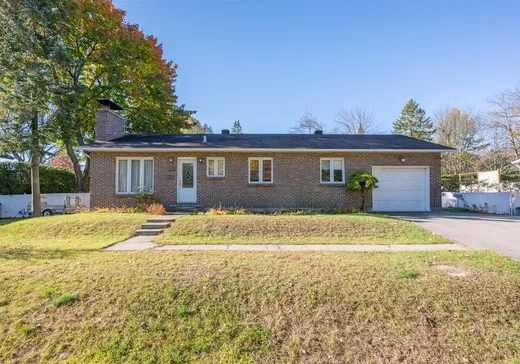 Bungalow à vendre - 137 Av. Fraser, Lorraine, J6Z3B2