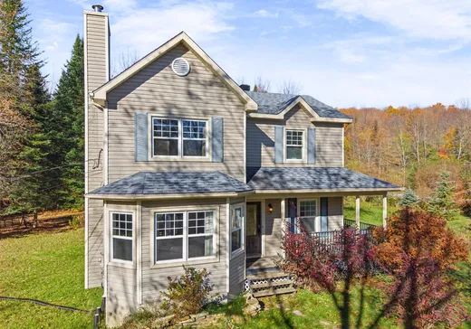 Maison à vendre - 2765 Rue du Manège, Magog, J0B 2C0