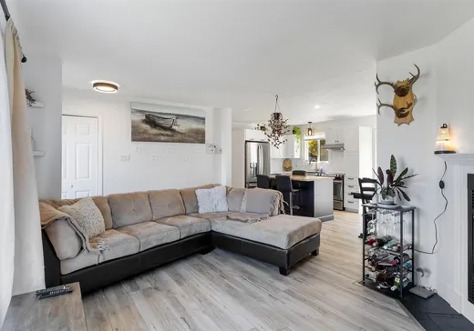 Maison à vendre - 224 Rue Beaumont, Granby, J2G 8A3