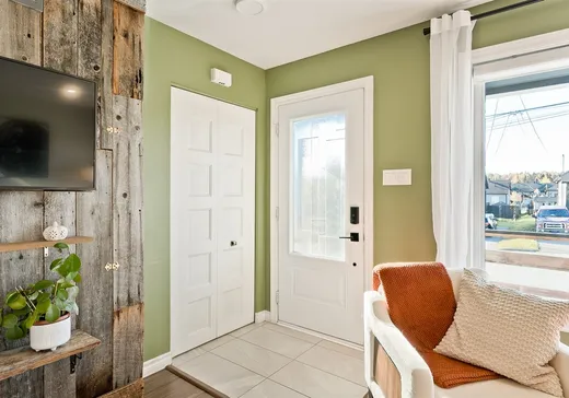 Maison à vendre - 413 Rue des Mille-Abeilles, Granby, J2H 2T8