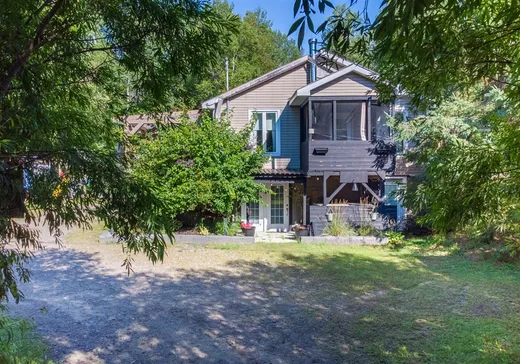 House for sale - 110 Route 350, Charette, G0X 1E0
