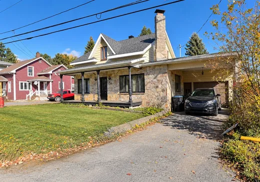 House for sale - 504 Rue Principale, Pohénégamook, G0L 1J0