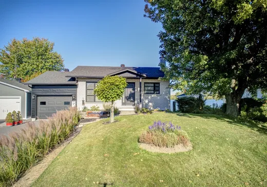 Bungalow for sale - 563 Ch. des Patriotes, St-Denis-Sur-Richelieu, J0H1K0
