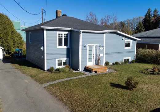 House for sale - 1673 Rue St-Onge, Mont-Joli, G5H 2K3