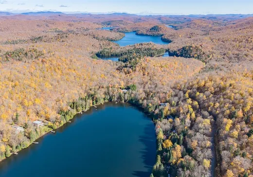 Maison à étages à vendre - 2426-2428 Ch. du Lac-Ovale, Mont-Tremblant, J0T1J2