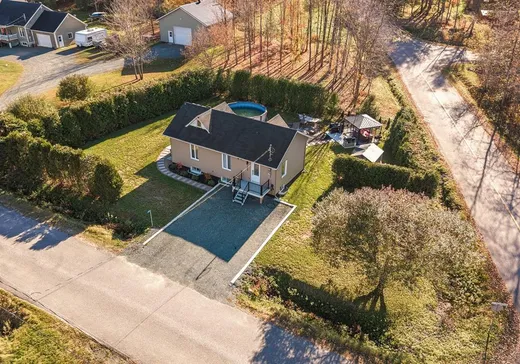 Maison à vendre - 125 Rue Bergeron, St-Wenceslas, G0Z 1J0