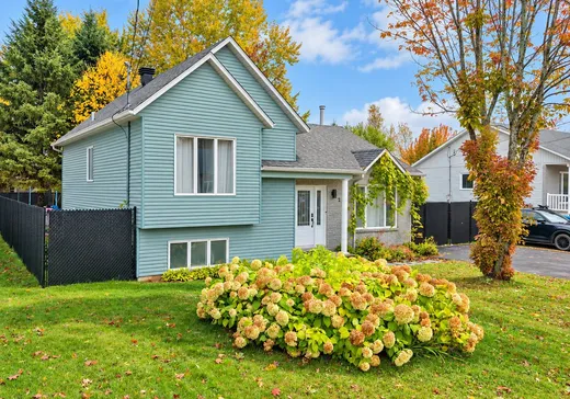 House for sale - 250 Rue du Lac, Les Coteaux, J7X 1A7