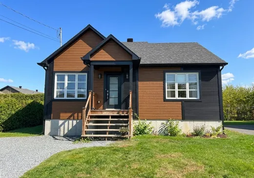 Bungalow à vendre - 2138 Rue Barton, Sherbrooke, J1L0H1