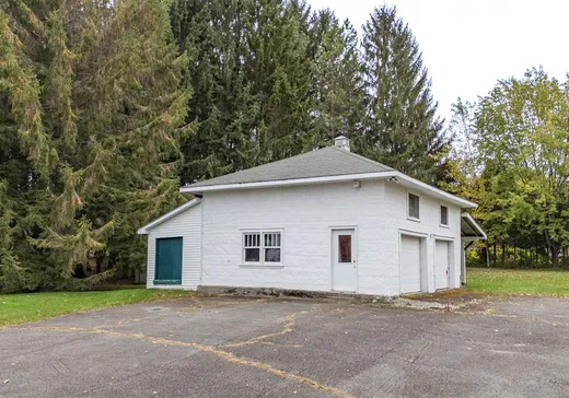 House for sale - 60 Rue St-François, Beaulac-Garthby, G0Y 1B0