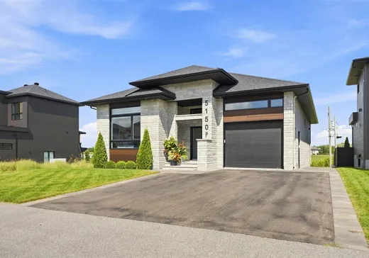 House for sale - 5150 Av. Joseph-Bistodeau, Saint-Hyacinthe, J2R 0B7