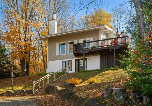 Two or more stories for sale - 281 Rue de l'Edelweiss, Sainte-Agathe-des-Monts, J8C0J9