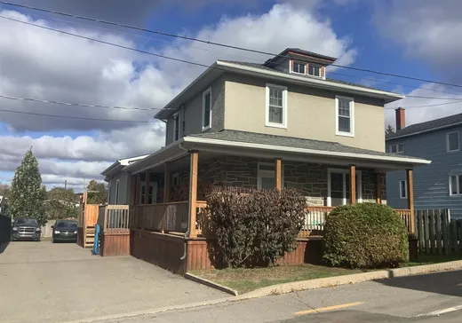 Maison à vendre - 83 Rue Charles, Lachute, J8H 2Y6