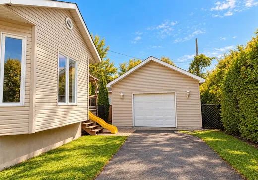 Maison à vendre - 353 Rue Deland, Saint-Jean-sur-Richelieu, J2Y 1A7