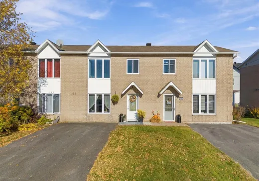 Maison à étages à vendre - 200C Rue de l'Émissaire, Drummondville, J2E1S5