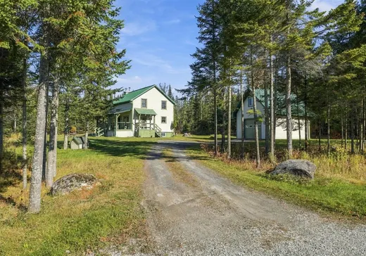 Maison à vendre - 960 Rue de la Grande-Coulée, Rock Forest-Saint-Élie-Deauville, J1N 4B1