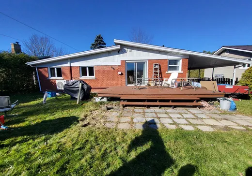 Maison à vendre - 5296 Boul. de l'Université, Sherbrooke, J1N 2V2