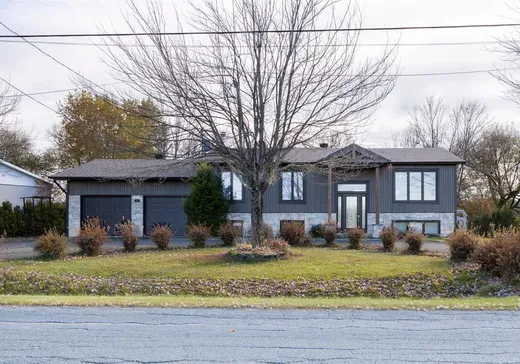 House for sale - 460 Rue Bernard, Magog, J1X 3W5