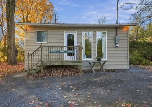 Maison à vendre - 202 Rue des Pins, L'Avenir, J0C 1B0