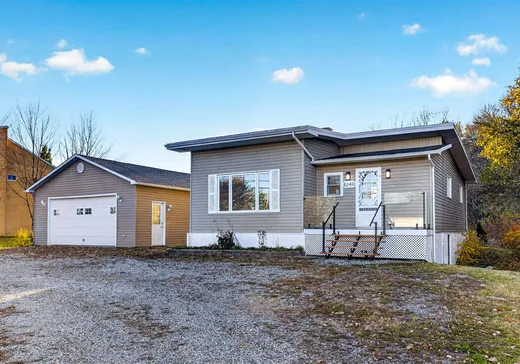 Bungalow for sale - 8240 Ch. de Venise, Sherbrooke, J1N3H3