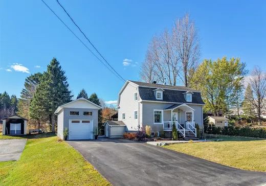 House for sale - 1001 Rue Principale, St-Pierre-Baptiste, G0P 1K0