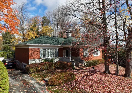 Bungalow for sale - 2035 Rue du Vermont, Sherbrooke, J1J1G9