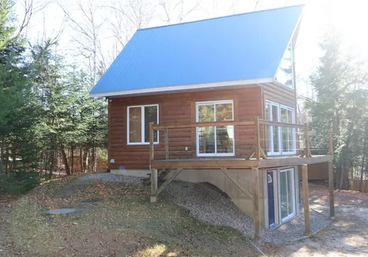 House for sale - 220 Mtée du Lac-Godin, Lac-Saint-Paul, J0W 1K0