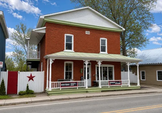 Two or more stories for sale - 588Z Rue Notre-Dame, Papineauville, J0V1L0