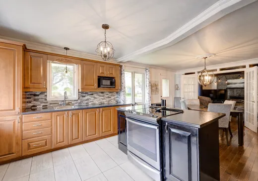 House for sale - 500 Rue des Patriotes, Laval (Sainte-Rose), H7L 2M3