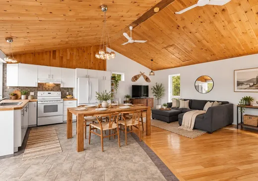 Maison à vendre - 44 Ch. du Sommet, St-Adolphe d'Howard, J0T 2B0