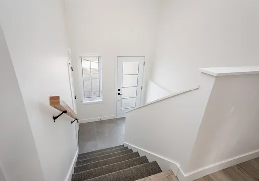 House for sale - 575 Rue Yvonne-L.-Bombardier, Valcourt, J0E 2L0