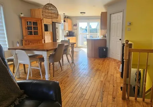 House for sale - 13 Rue Paré, Warwick, J0A 1M0