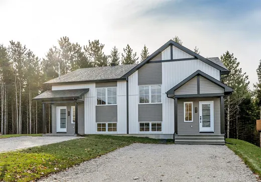Bungalow for sale - 573 Rue Yvonne-L.-Bombardier, Valcourt, J0E2L0