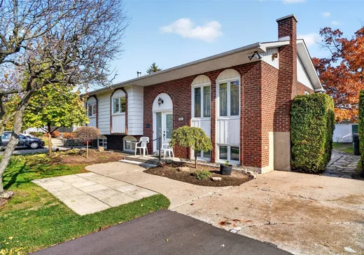 Bungalow à vendre - 481 Rue Hervieux, Lachenaie, J6W3R7