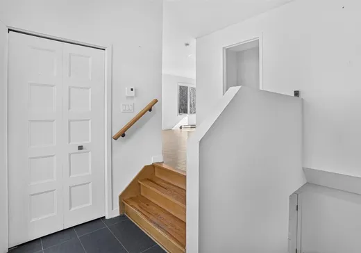 Maison à vendre - 421 Rue des Étoiles, St-Hippolyte, J8A 0L7