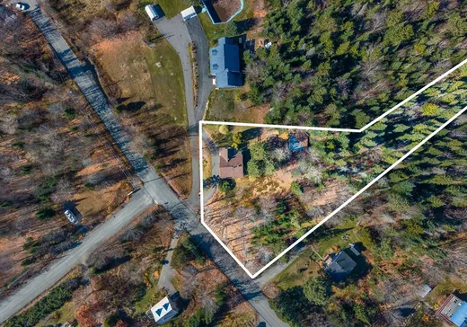 Maison à vendre - 2612 Ch. Brunet, Sainte-Agathe-des-Monts, J8C 0Z7