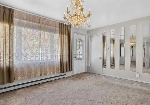 Maison à vendre - 7835 Rue Notre-Dame O., Pointe-Du-Lac, G9B 1M8